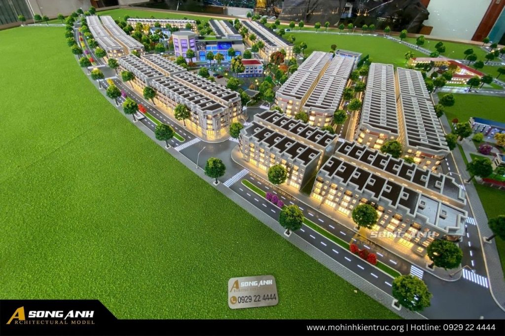 Cận cảnh sa bàn kiến trúc dự án Thường Thắng Central Park với hệ thống chiếu sáng, thể hiện chi tiết nhà phố và khu thương mại, minh họa cho ưu điểm của tỷ lệ 1/350, do Mô hình Song Anh thực hiện.